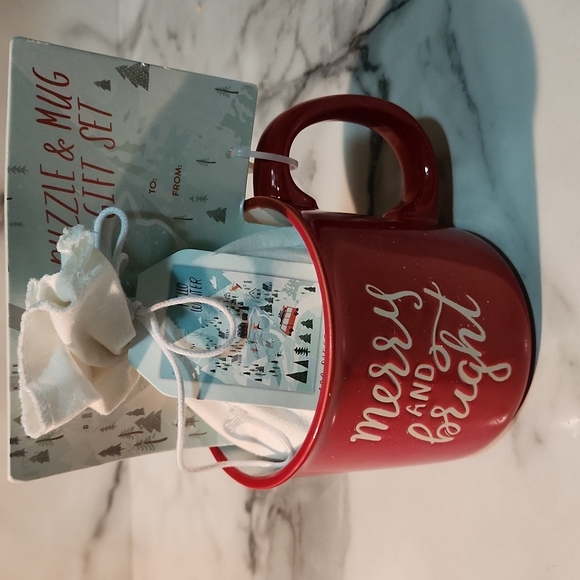New! Eccolo merry and bright puzzle  and mug  gift set - Picture 11 of 13